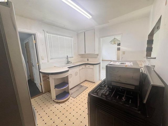 3076 Stevenson St, Pittsburg, CA 94565