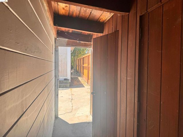 3076 Stevenson St, Pittsburg, CA 94565