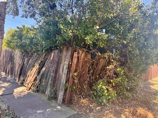3076 Stevenson St, Pittsburg, CA 94565