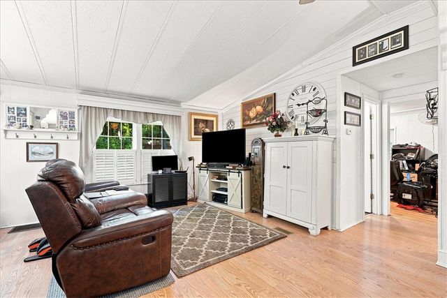 5798 Highway 413, Iva, SC 29655