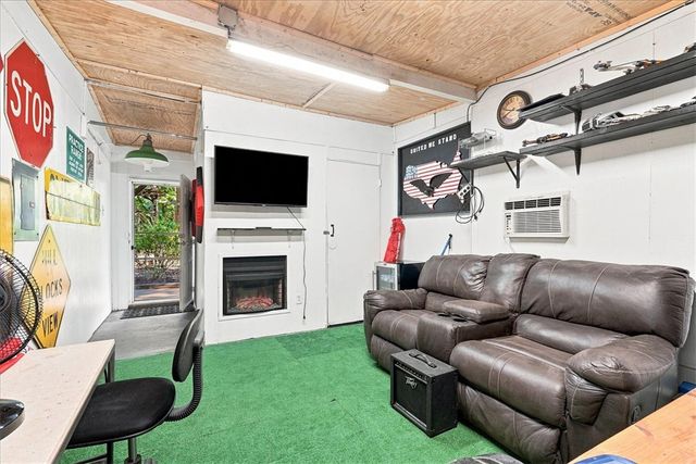 5798 Highway 413, Iva, SC 29655