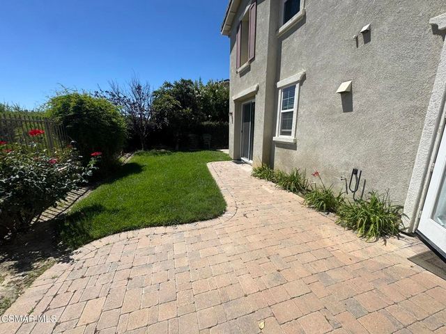 27786 Summer Grove Place, Valencia, CA 91354