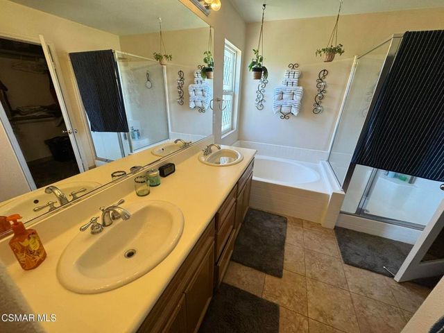 27786 Summer Grove Place, Valencia, CA 91354