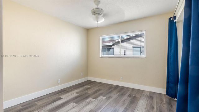 9501 NW 8th St, Pembroke Pines, FL 33024