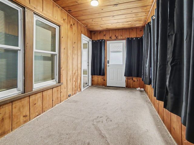 1656 Park Street, Muskegon, MI 49441