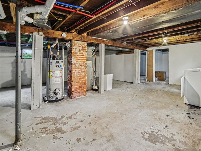 1656 Park Street, Muskegon, MI 49441