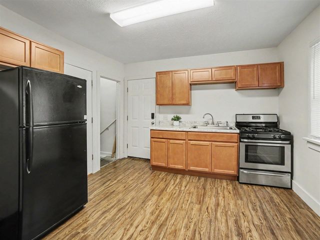 1656 Park Street, Muskegon, MI 49441