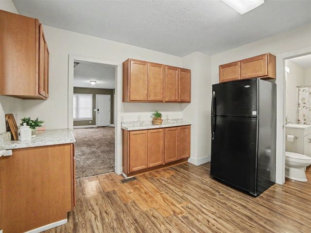 1656 Park Street, Muskegon, MI 49441