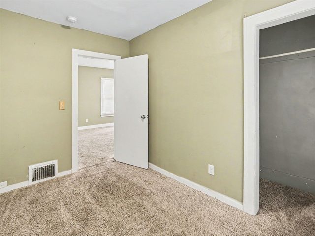 1656 Park Street, Muskegon, MI 49441