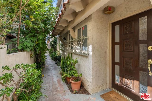 848 15th Street 2, Santa Monica, CA 90403