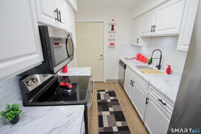 1 Concorde Way B3, Windsor Locks, CT 06096