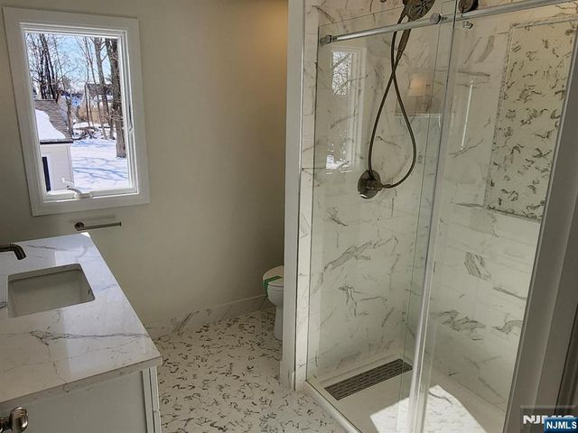 28 School Street, North Haledon, NJ 07508