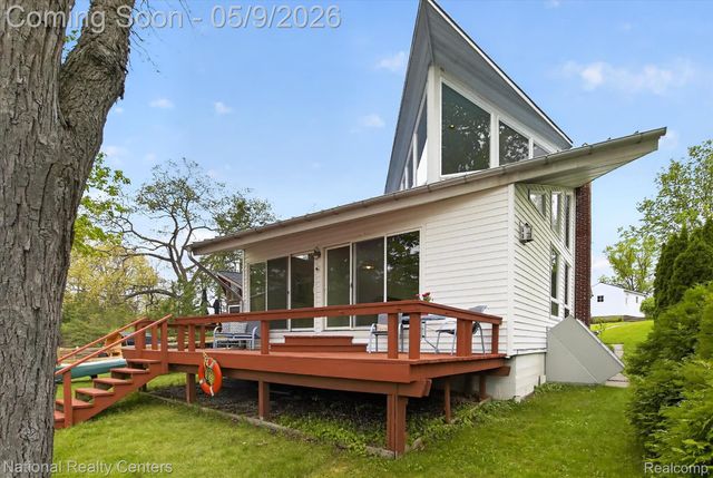 11505 Sunset Boulevard, Putnam Township, MI 48169