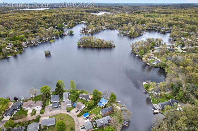 11505 Sunset Boulevard, Putnam Township, MI 48169