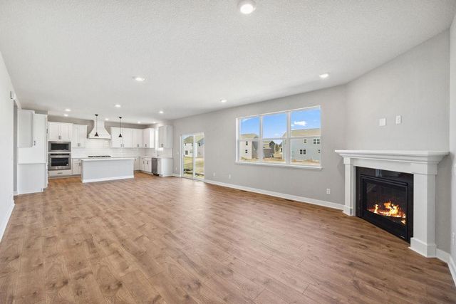 2084 Kestrel Drive, Shakopee, MN 55379