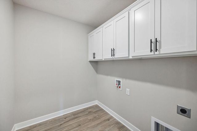 2084 Kestrel Drive, Shakopee, MN 55379