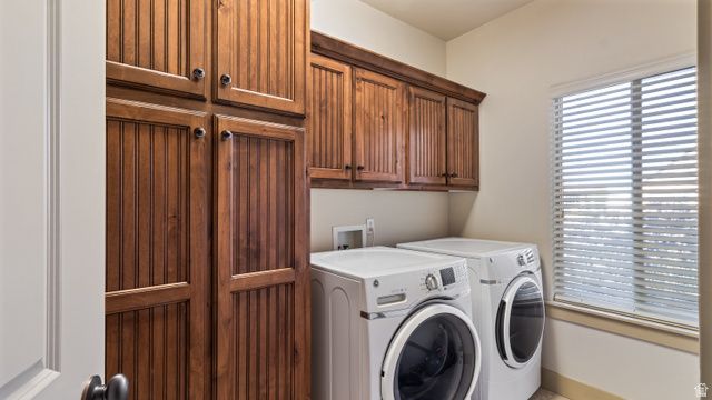 178 E BELLE GLENN CIR, Sandy, UT 84070