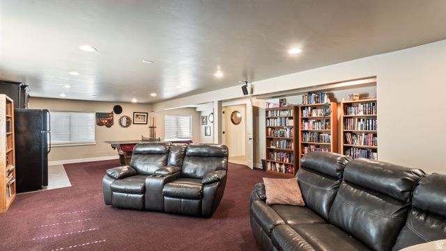 178 E BELLE GLENN CIR, Sandy, UT 84070