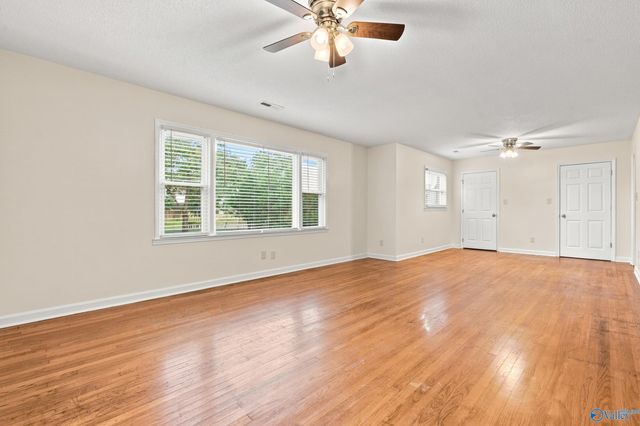 808 Rolan Gooch Road, Toney, AL 35773