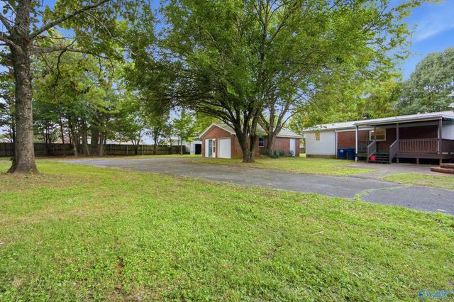 808 Rolan Gooch Road, Toney, AL 35773