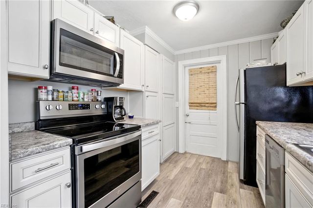122 Kingsdale RD, Suffolk, VA 23434