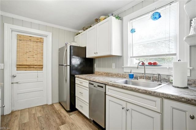 122 Kingsdale RD, Suffolk, VA 23434