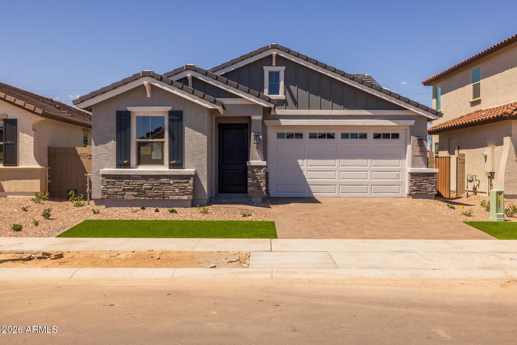 15784 W GEORGIA Drive W, Surprise, AZ 85379 — exterior