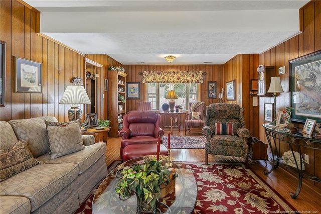 809 Southview Circle, Fayetteville, NC 28311