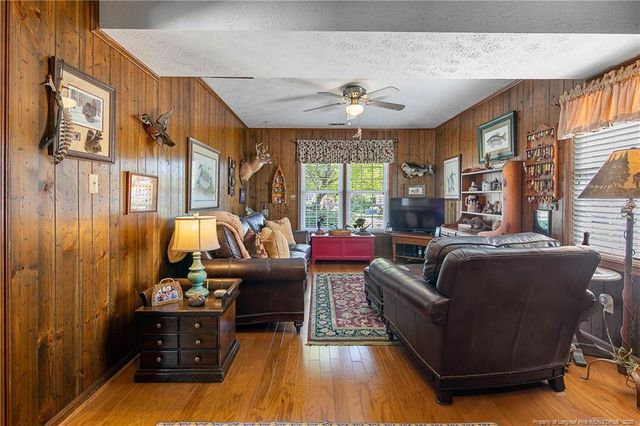 809 Southview Circle, Fayetteville, NC 28311