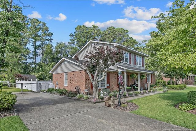 809 Southview Circle, Fayetteville, NC 28311