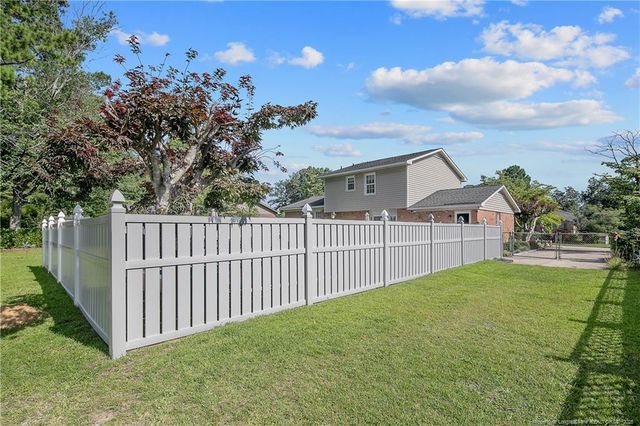 809 Southview Circle, Fayetteville, NC 28311