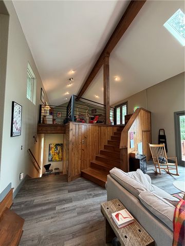 330 County Road 102, Eureka Springs, AR 72632