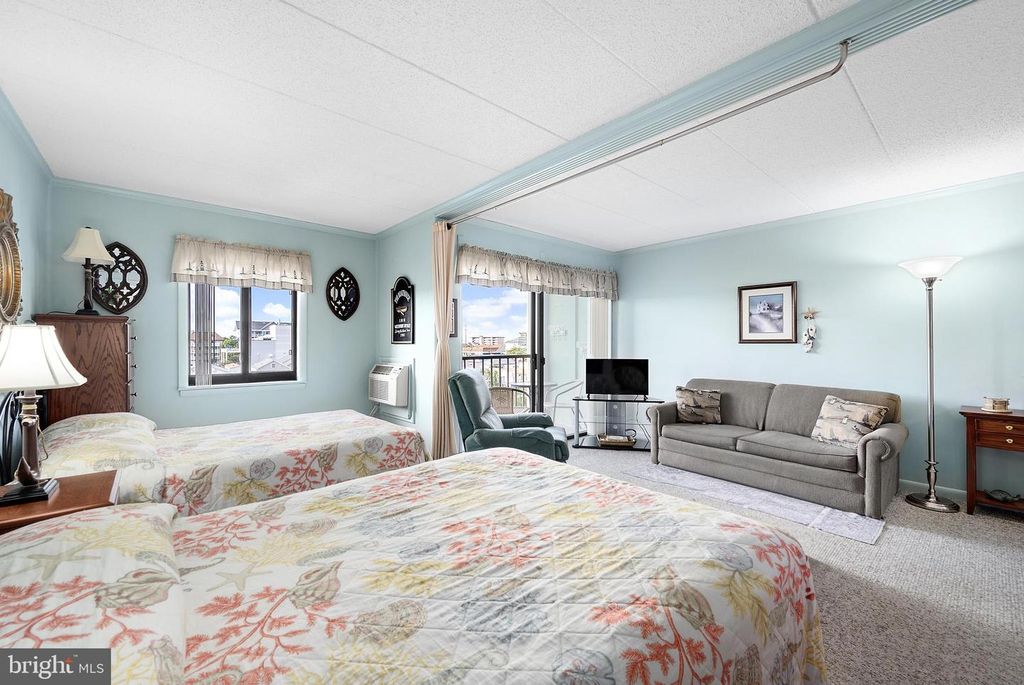 Image 14 of property listing at 2301 PHILADELPHIA AVE #406, Ocean City, MD 21842