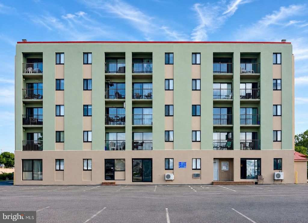 Image 2 of property listing at 2301 PHILADELPHIA AVE #406, Ocean City, MD 21842