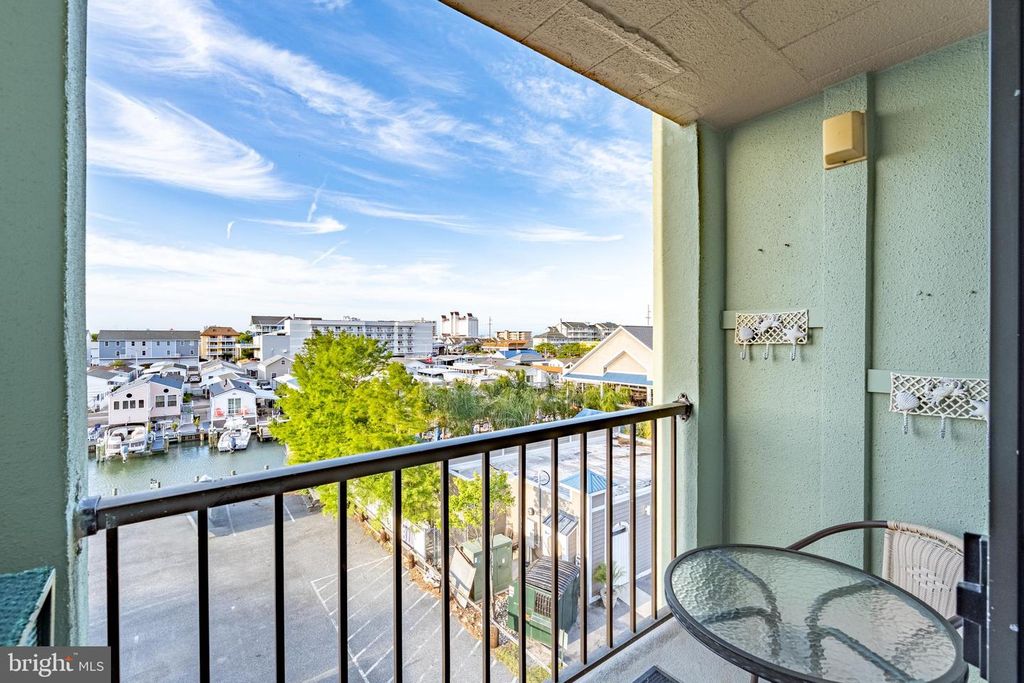Image 21 of property listing at 2301 PHILADELPHIA AVE #406, Ocean City, MD 21842