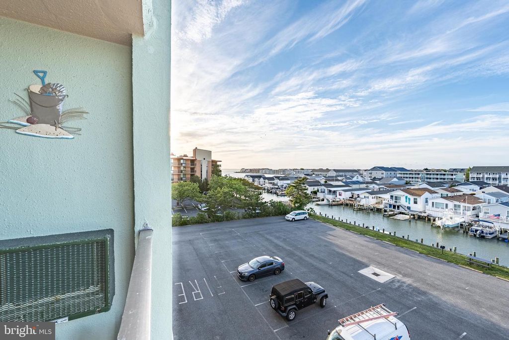 Image 24 of property listing at 2301 PHILADELPHIA AVE #406, Ocean City, MD 21842