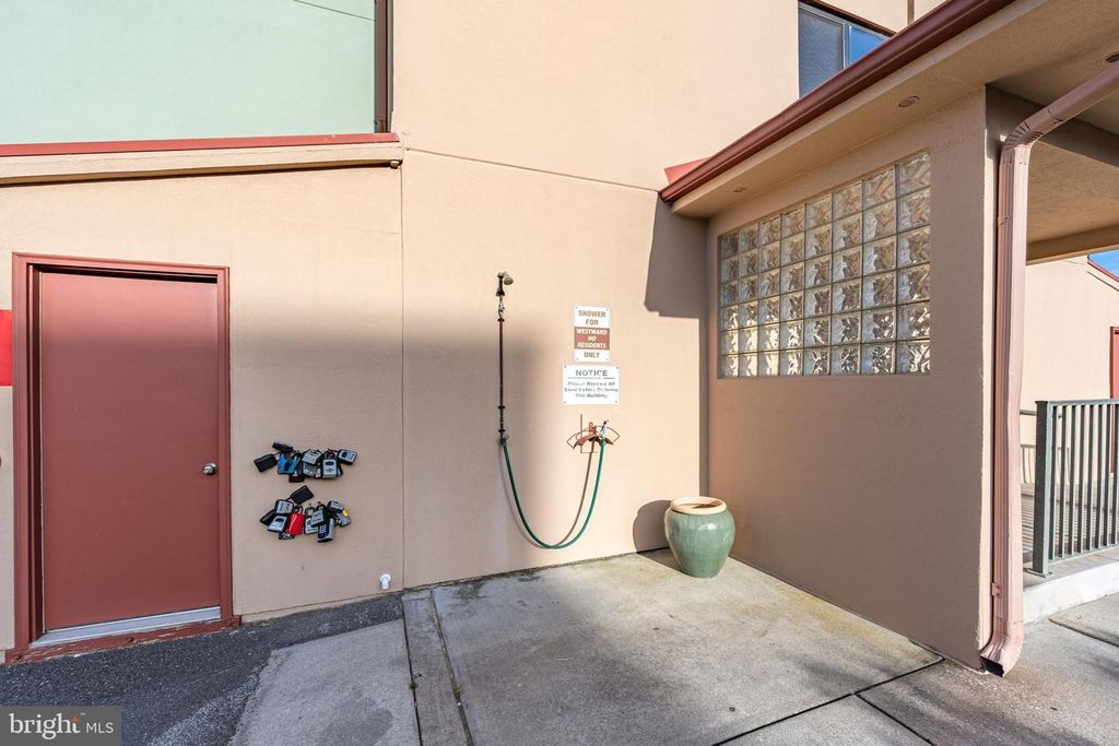 Image 28 of property listing at 2301 PHILADELPHIA AVE #406, Ocean City, MD 21842