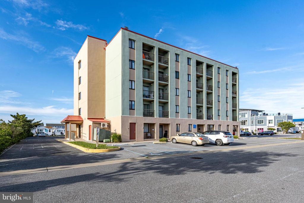 Image 31 of property listing at 2301 PHILADELPHIA AVE #406, Ocean City, MD 21842
