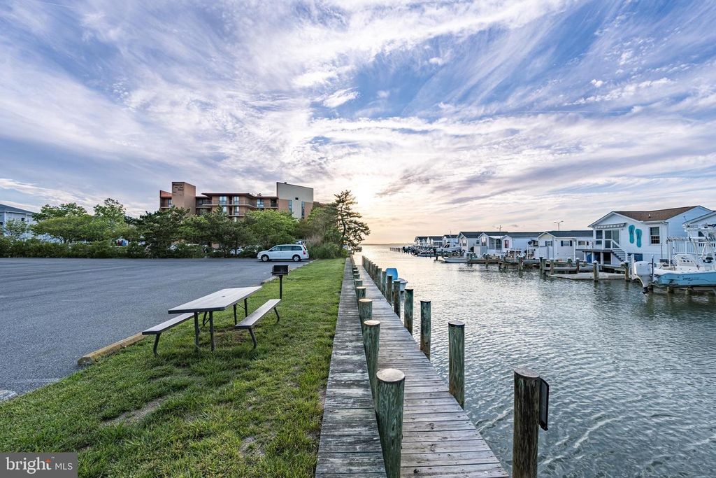 Image 34 of property listing at 2301 PHILADELPHIA AVE #406, Ocean City, MD 21842
