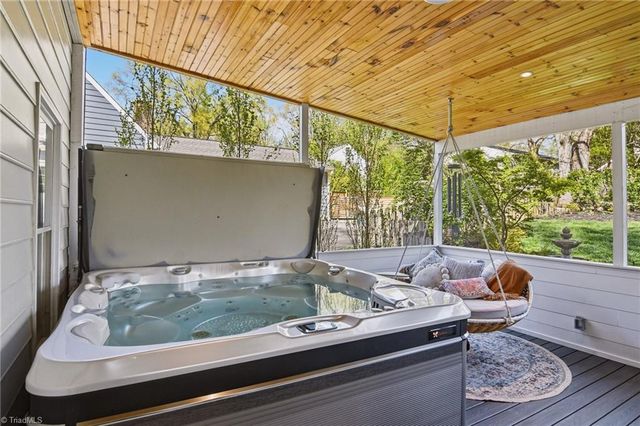 761 Ashview Drive, Winston-salem, NC 27103