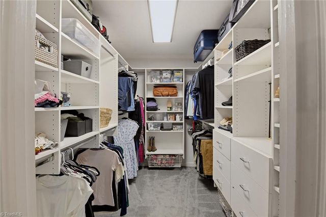 761 Ashview Drive, Winston-salem, NC 27103