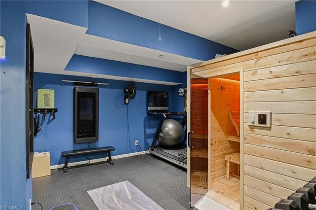 761 Ashview Drive, Winston-salem, NC 27103