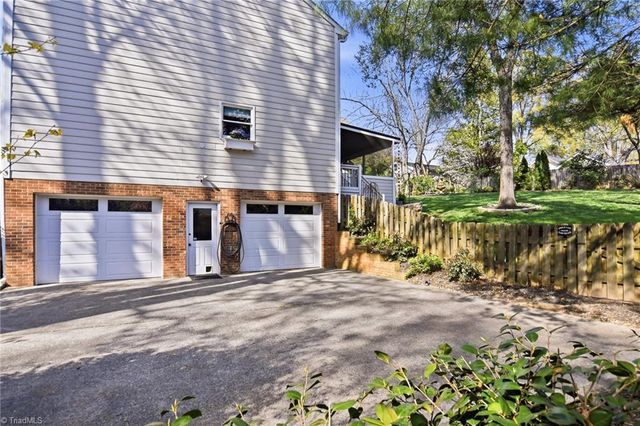 761 Ashview Drive, Winston-salem, NC 27103