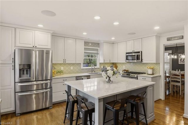 761 Ashview Drive, Winston-salem, NC 27103