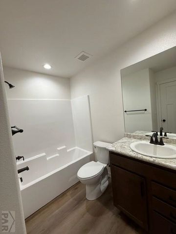 290 292 W Palomar Bay, Pueblo West, CO 81007