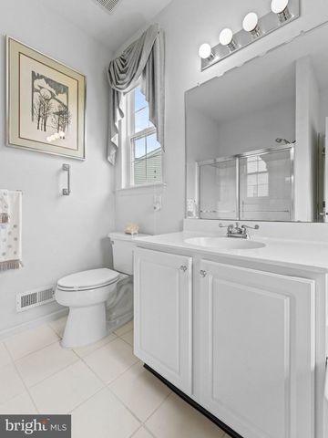 24 VIOLET CT, Marlton, NJ 08053