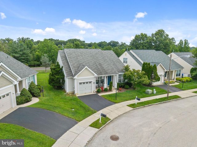 24 VIOLET CT, Marlton, NJ 08053