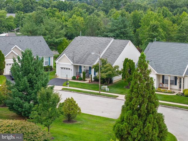 24 VIOLET CT, Marlton, NJ 08053