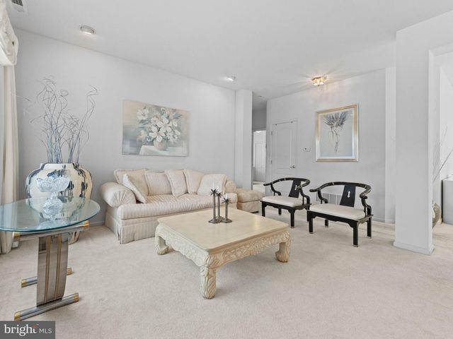 24 VIOLET CT, Marlton, NJ 08053