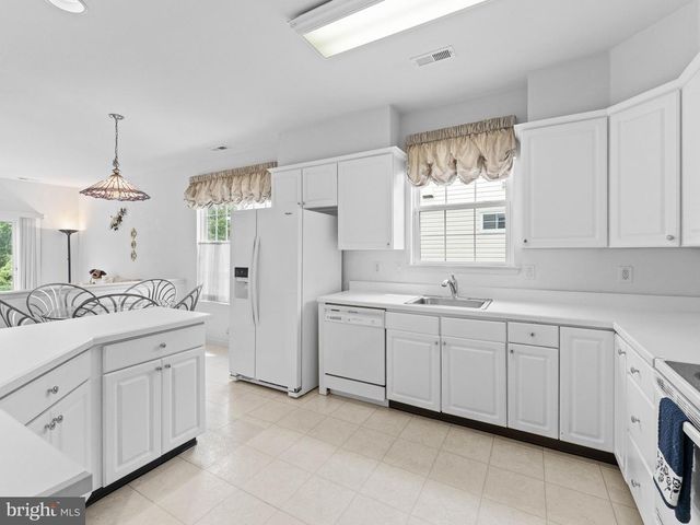 24 VIOLET CT, Marlton, NJ 08053